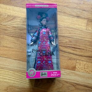 BARBIE Collector 2001 Dolls of the World Princess of China Doll